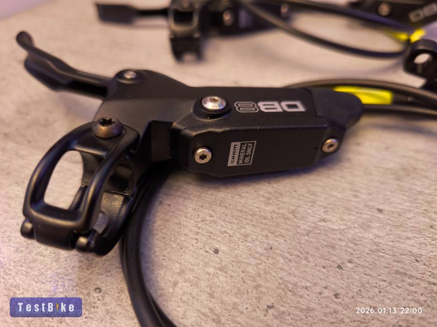 Új Sram DB8 4 dugattyús hidraulikus tárcsafék (első-hátsó)