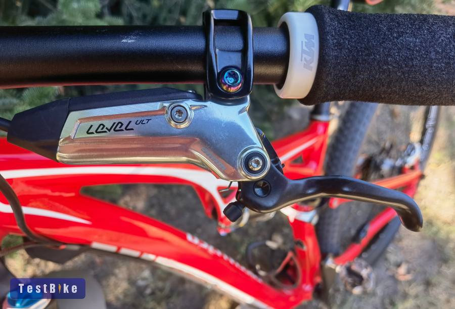 Új Sram level ultimate stealt silver 4 dugattyús 