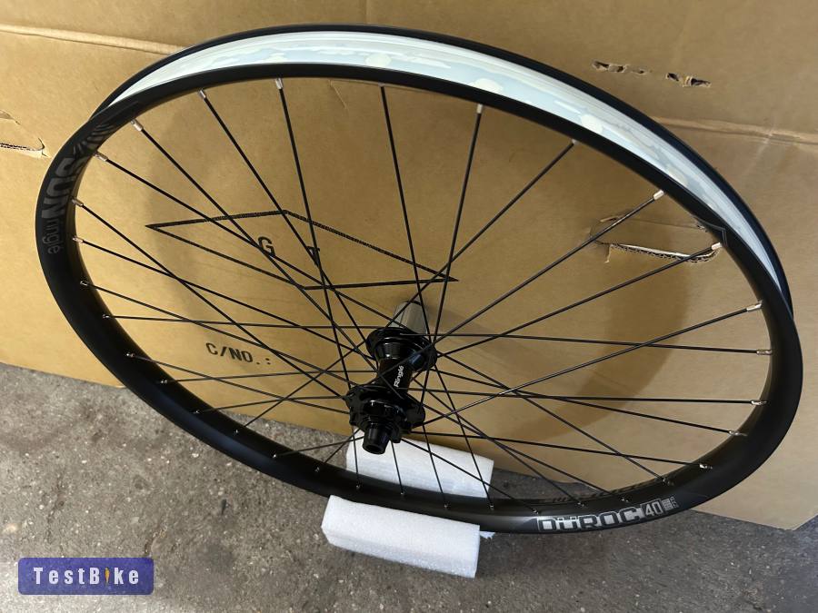 új SunRinglé 27,5” boost kerékszett