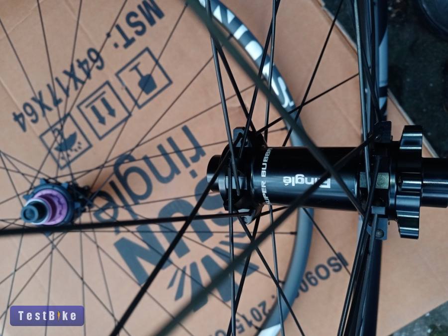 Új SUNRinglé Duroc 30 Pro 29" Boost 29" 148x12mm 15x 110