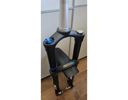 Új Suntour Aion 35, 29er, Boost, 150mm, vágatlan nyak 270mm