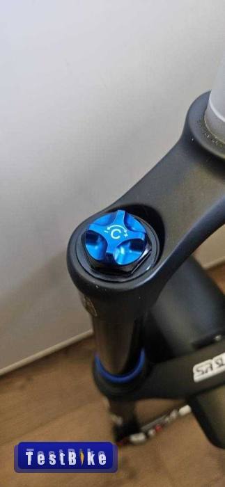 Új Suntour Aion 35, 29er, Boost, 150mm, vágatlan nyak 270mm