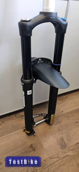 Új Suntour Aion 35, 29er, Boost, 150mm, vágatlan nyak 270mm