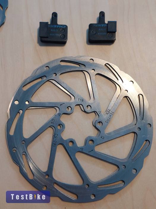 Új Tektro 160 mm-es féktárcsák és betétel eladók