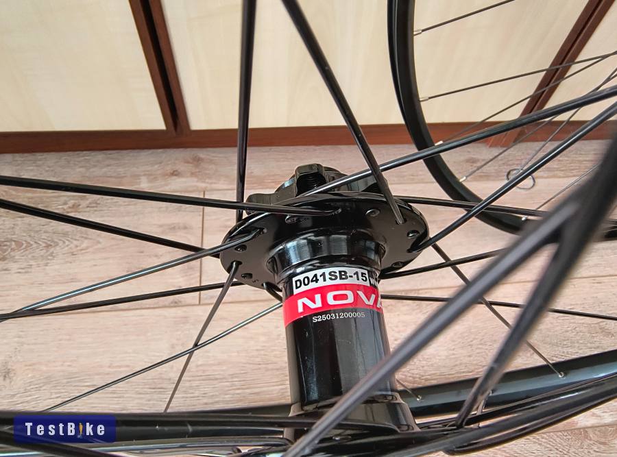 Új WTB-Novatec-Dt Swiss tubeless MTB/XC/gravel kerékszett