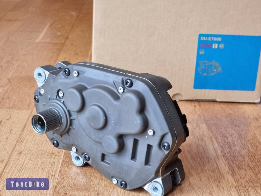 újsz. 15 km futott Shimano Steps DU-E7000 e-bike motor 60nm