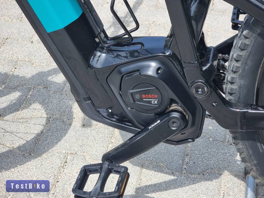 újsz. 2023 Focus Thron Bosch CX 85nm Smart Shimano 4dugattyú