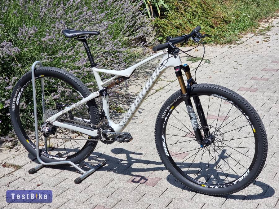AKCIÓ: Újsz. 3M ft-os Specialized Epic Fox Kashima Magura 6