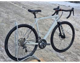 Újsz. CUBE alu-karbon tárcsafékes átütős GRAVEL Tiagra