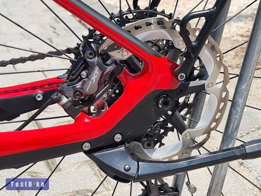 Újsz. csúcs Simplon eMTB Bosch CX Shimano XT 4duga DT Swiss 