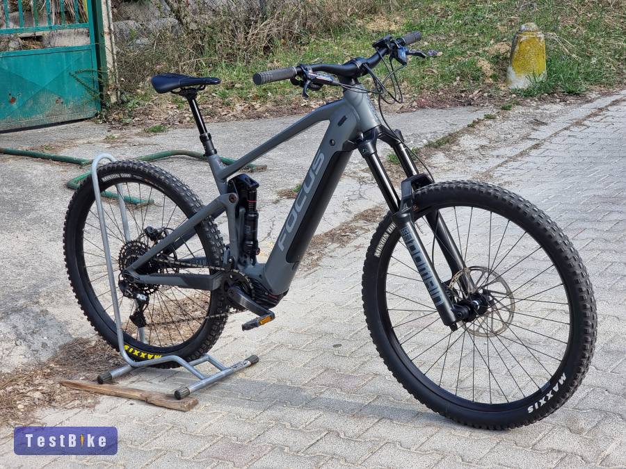 Újsz. Focus SAM superenduro ebike Domain 170mm Bosch CX 85nm
