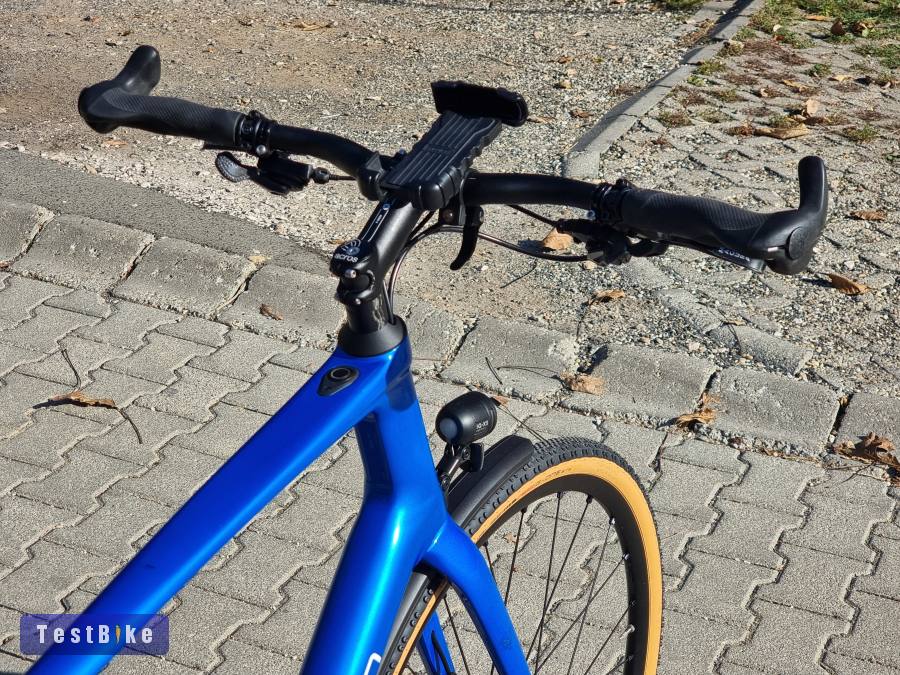 újsz. TOP karbon Simplon gravel /fittness ebike Magura 8 