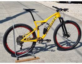Újsz. Top Speci Epic, karbon kerék XTR di2 FOX kashima brain