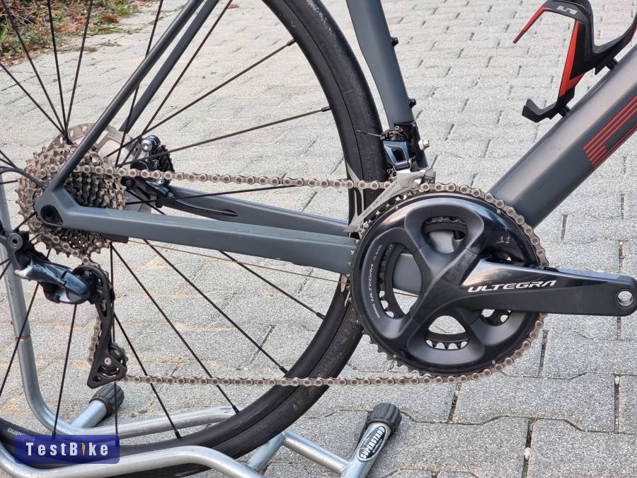 Újsz.BMC Roadmachine UCI Karbon Outi Full Ultegra 2*11 hydro