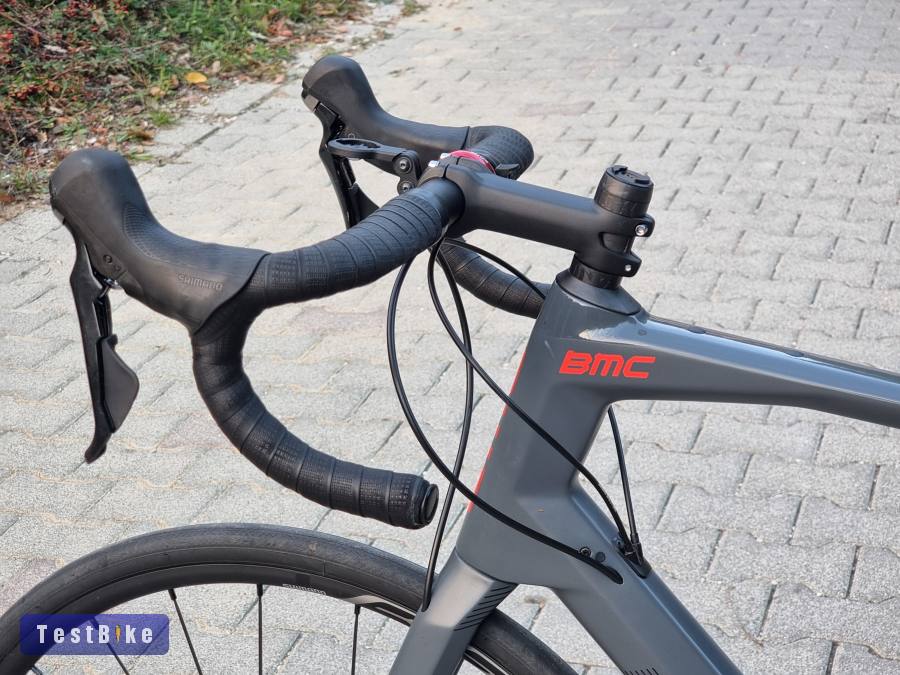 Újsz.BMC Roadmachine UCI Karbon Outi Full Ultegra 2*11 hydro