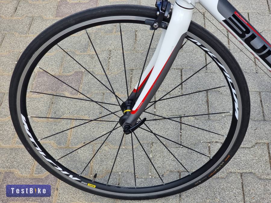 újsz.Bulls karbon-alu outi (8,9kg) Shimano 105 3*10 új Mavic