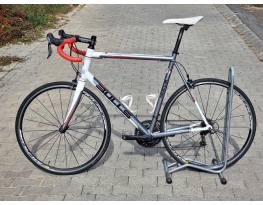 újsz.Bulls karbon-alu outi (8,9kg) Shimano 105 3*10 újMavic