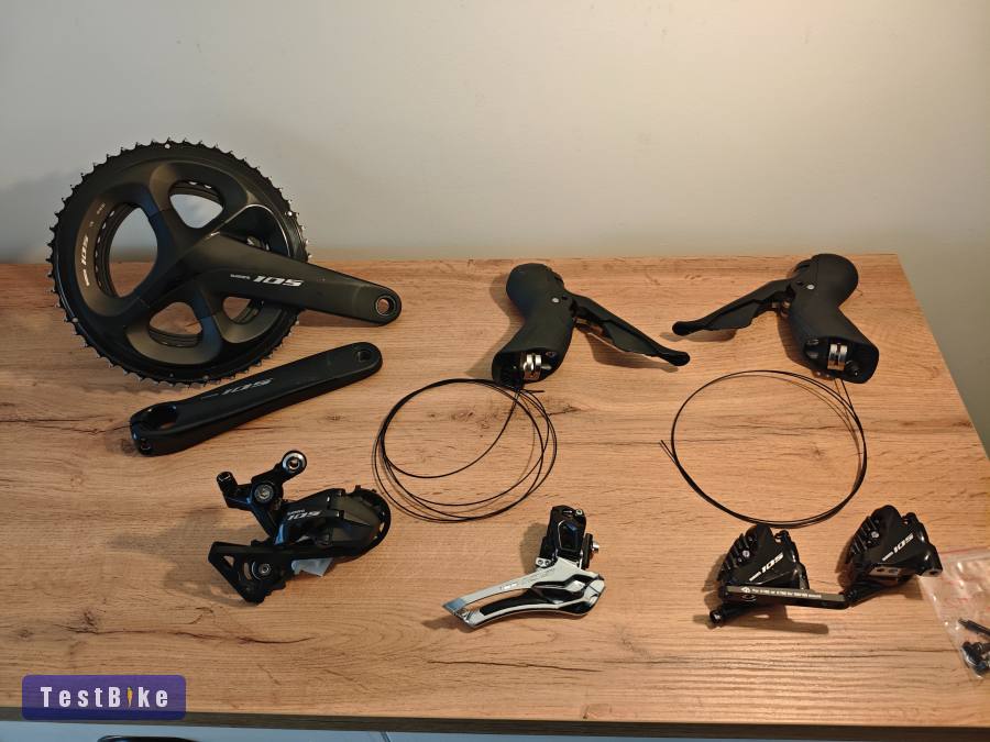 Újszerű, szép állapotú Shimano 105 szett 2×11