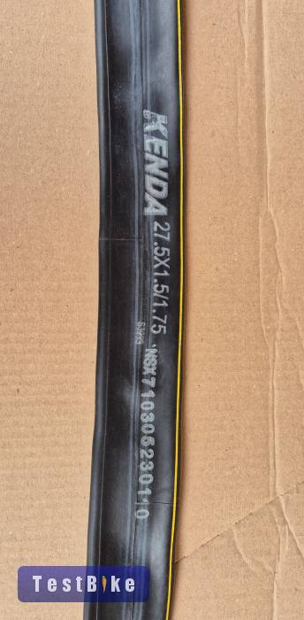 Újszerű 27,5' méretű Kenda belső