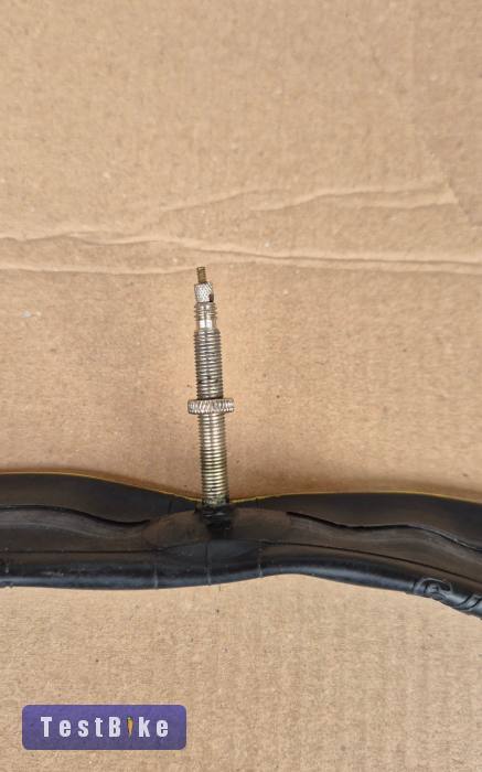 Újszerű 27,5' méretű Kenda belső