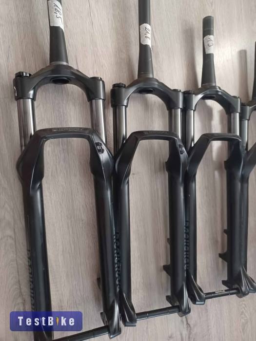 Újszerű 29" RockShox Recon RL Air 120mm teleszkóp villa