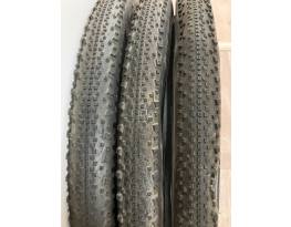 Újszerű 95%-os Schwalbe Thunder Burt TR 29x2.1 külsők
