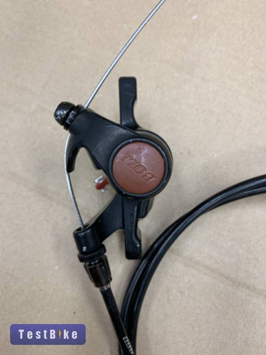 Újszerű bovdenes tárcsafék