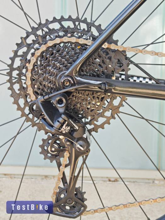 Újszerű Cannondale F5 eladó