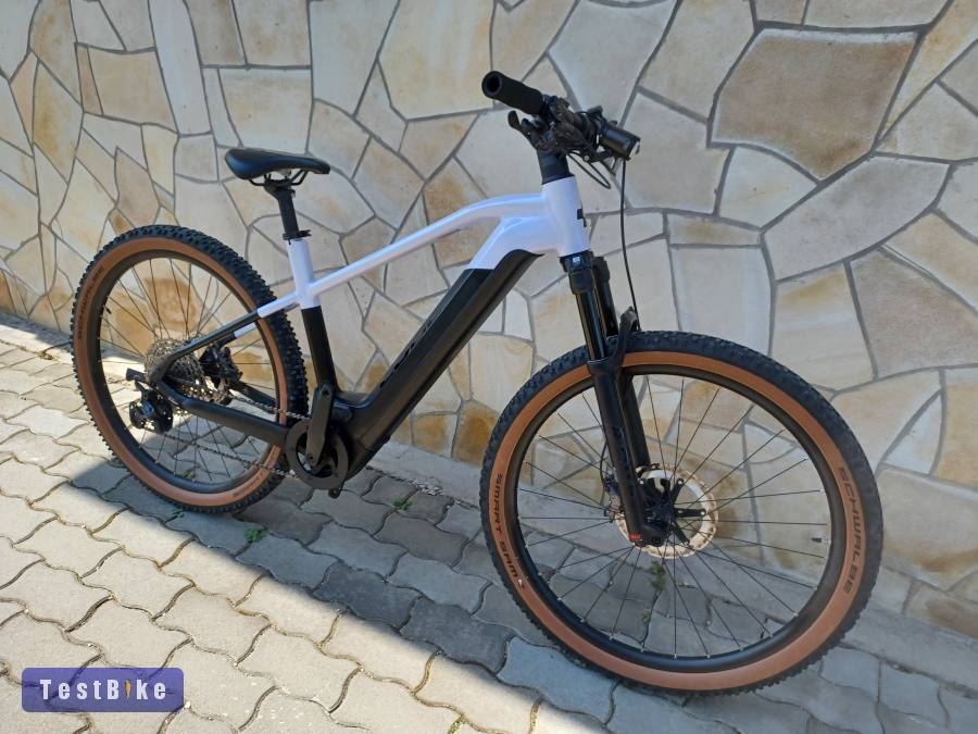 Újszerű Cube Reaction SLT Bosch smart 750 Kiox FULL XT ebike