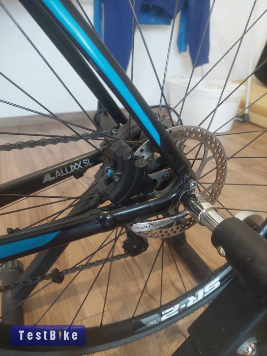 Giant Contend SL 2 – Költségmentes állapot + Ajándék görgő