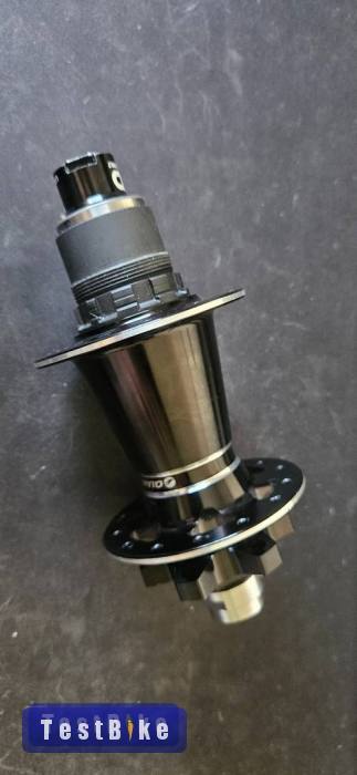 Újszerű Giant GDC-1614 Q.H XD-s Boost hátsóagy eladó