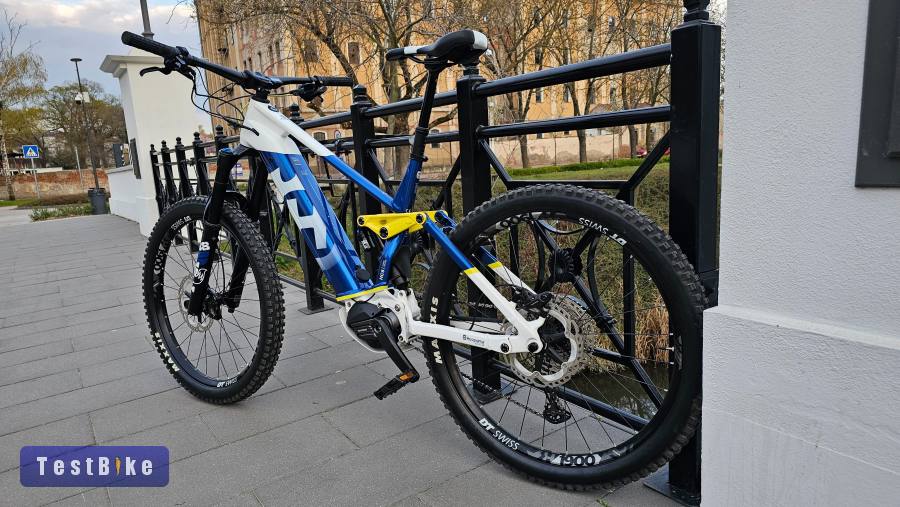 Újszerű Husqvarna HC 8(L) FOX 38 180mm EP8 630WH 880km