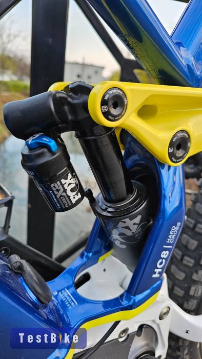 Újszerű Husqvarna HC 8(L) FOX 38 180mm EP8 630WH 880km