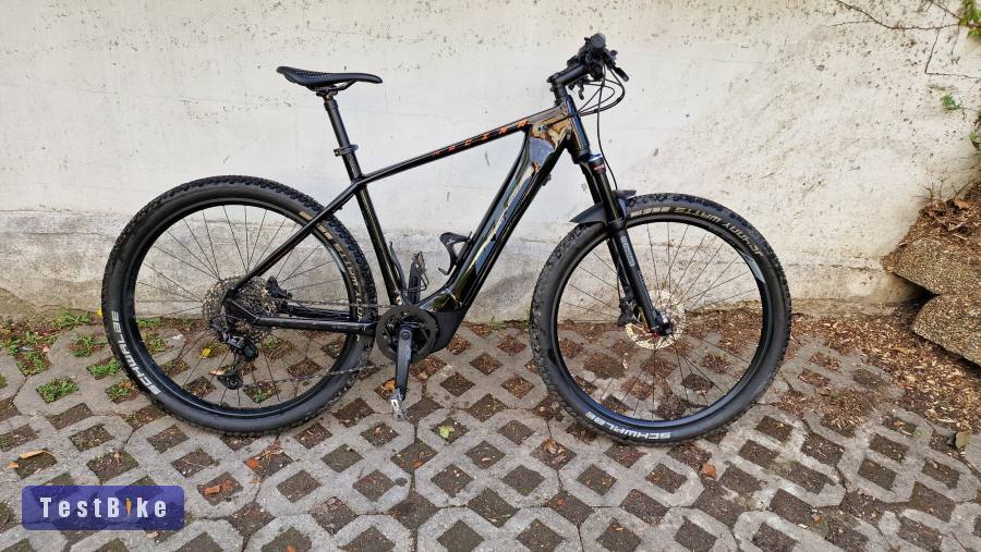 Újszerű KTM Macina Team 692 XL (650 km) 