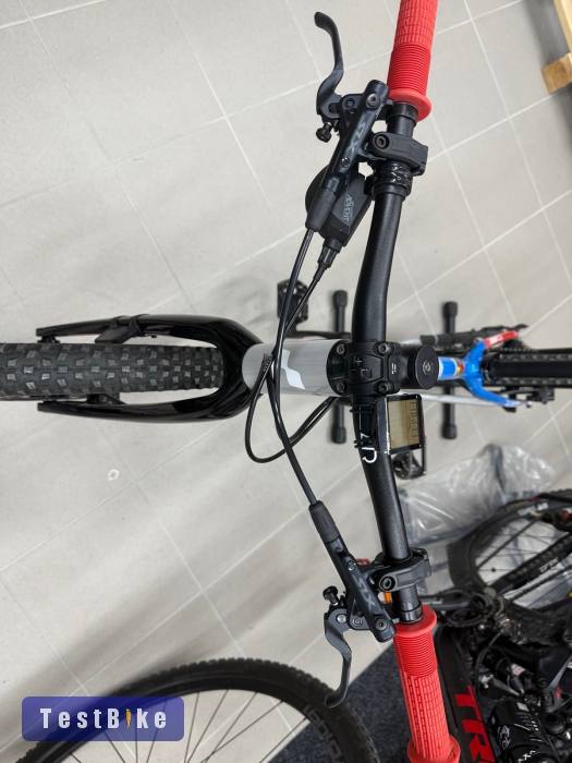 Újszerű àllapot - Cube Kid Reaction 240 PRO eladó