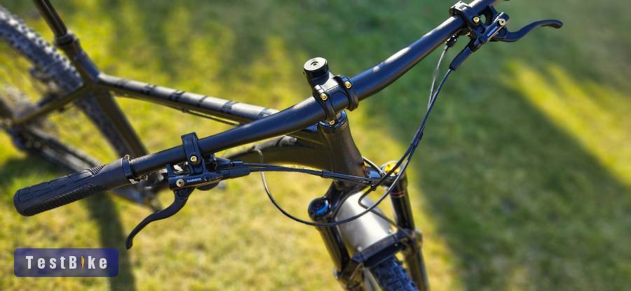 Újszerű NS Eccentric váz és új Rockshox Revelation villa