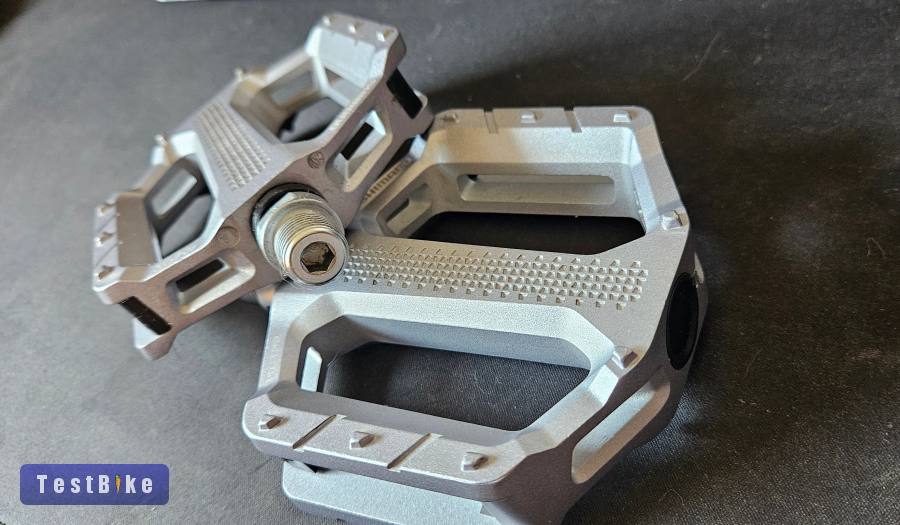 Újszerű pár kilómétert futott Shimano PD-EF202