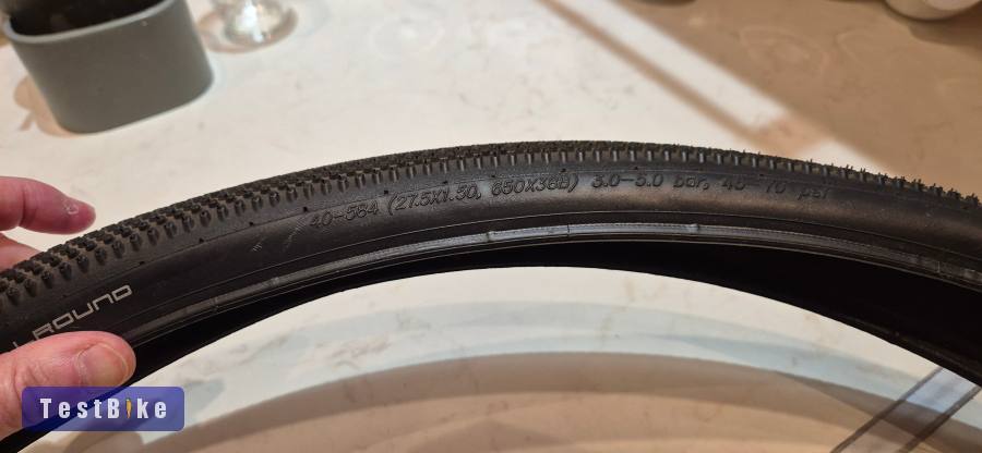 Újszerű Scwalbe G-One Allround külső