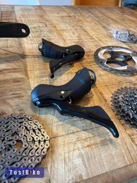 Újszerű Shimano 105 R7000 2×11s hydro disc tárcsafékes szett