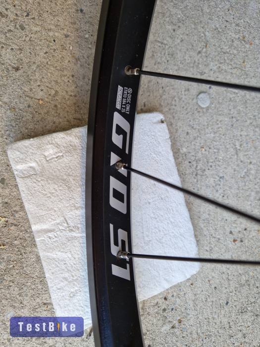 Újszerű Shimano 27,5 Boost, 12s Micro-Spline kerékszett