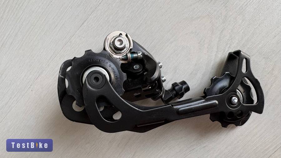 Újszerű Shimano Altus 9s hátsó váltó
