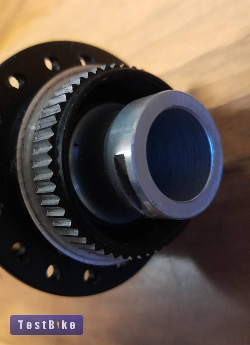 Újszerű Shimano Deore XT első agy eladó