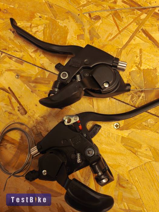 Újszerű Shimano fékváltó kar pár 3x8