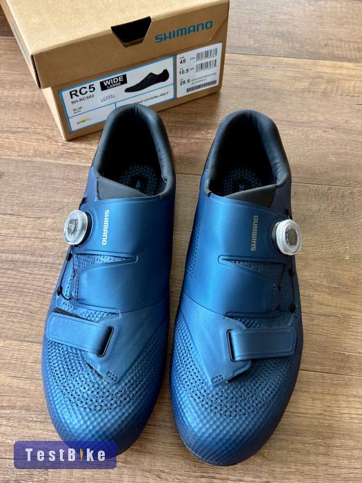 Újszerű Shimano RC5 országúti cipő 