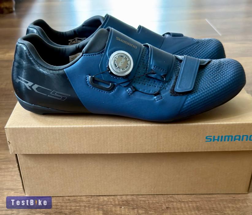 Újszerű Shimano RC5 országúti cipő 