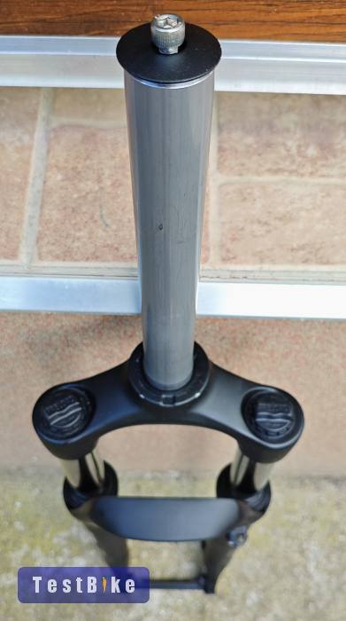 Újszerű Suntour XCM 27.5" teleszkóp eladó