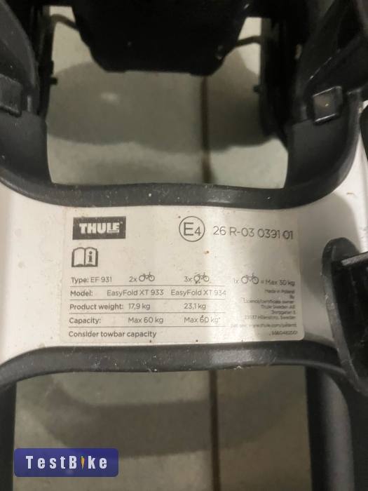 Újszerű Thule EasyFold XT 934 összecsukható kerékpártartó