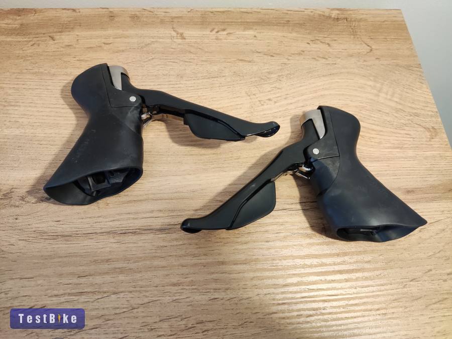 Újszerű Ultegra 6800 fékváltó karok