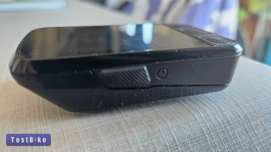 Újszerű Wahoo Elemnt Bolt V2 computer / GPS dobozában eladó