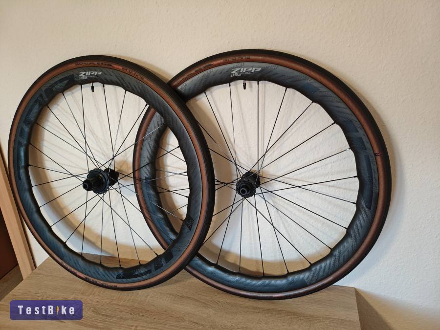 Újszerű Zipp 353 NSW karbon kerékszett 28"